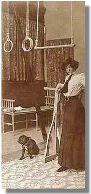 Colette nella sua  casa in rue de Courcelles